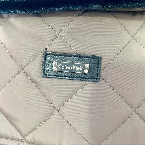 Women’s Quilted Calvin Klein Puffer Coat Olive Green Size XS - Picture 5 of 10